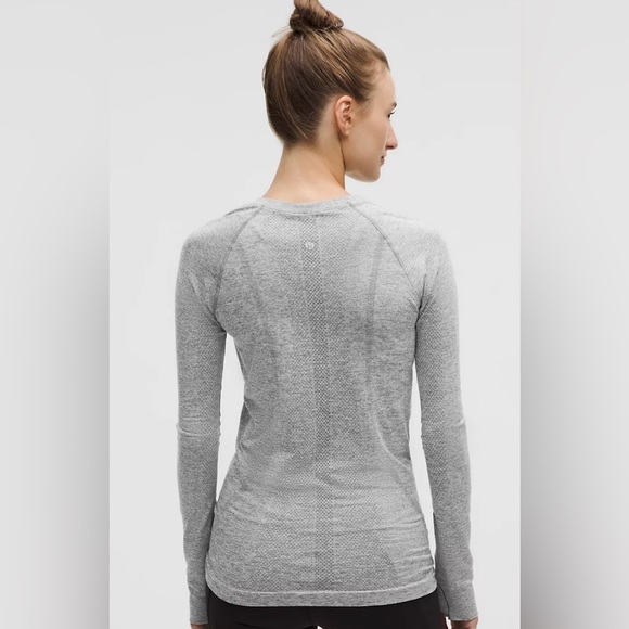 Luluemon Swiftly Tech Long-Sleeve Shirt 2.0
Hip Length Small slate/White - Picture 5 of 8